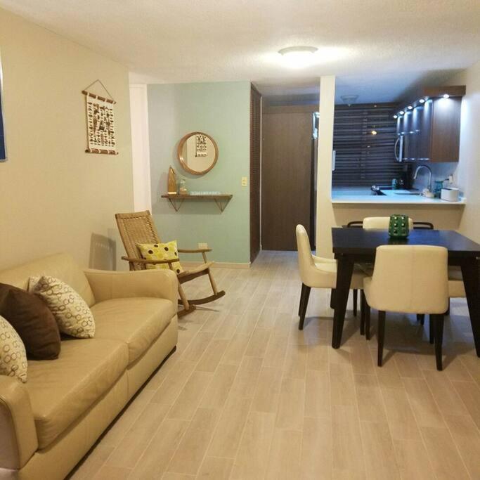1St Floor, A/C Everywhere, Balcony With Beach View In Лукильо Экстерьер фото